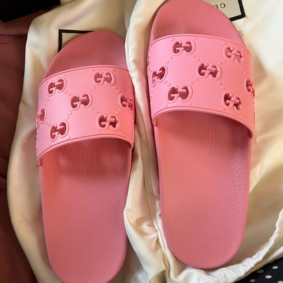 Pink Gucci Slides - Picture 5 of 6